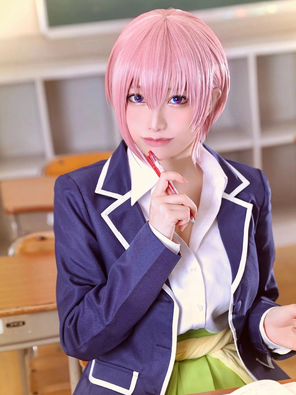 cosplay nhân vật ichika nakano