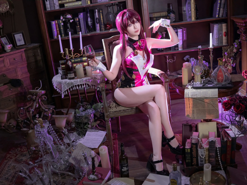 hình cosplay kafka hsr đầy thần thái