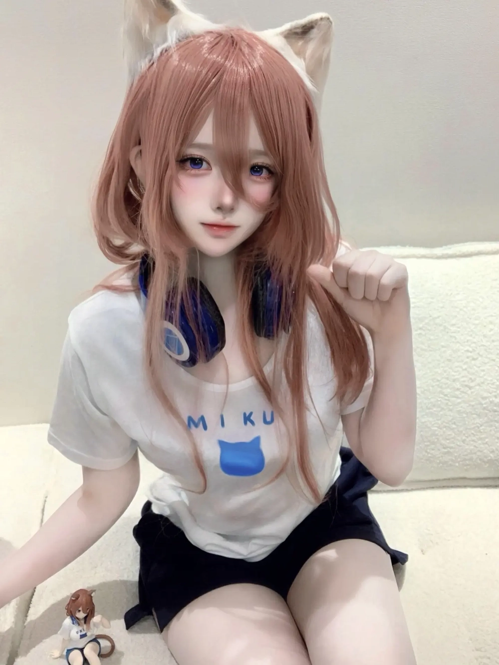 cosplay nhân vật trong anime Miku Nakano