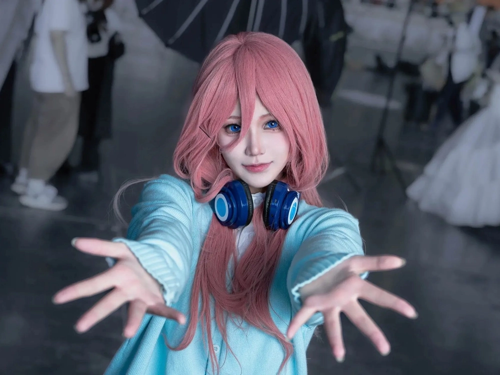 cosplay anime Miku nữ