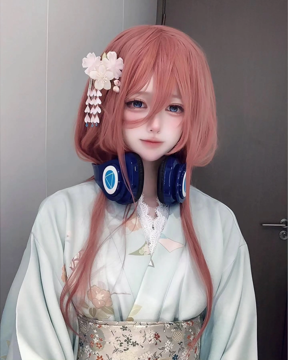 hình cosplay nhân vật Miku Nakano