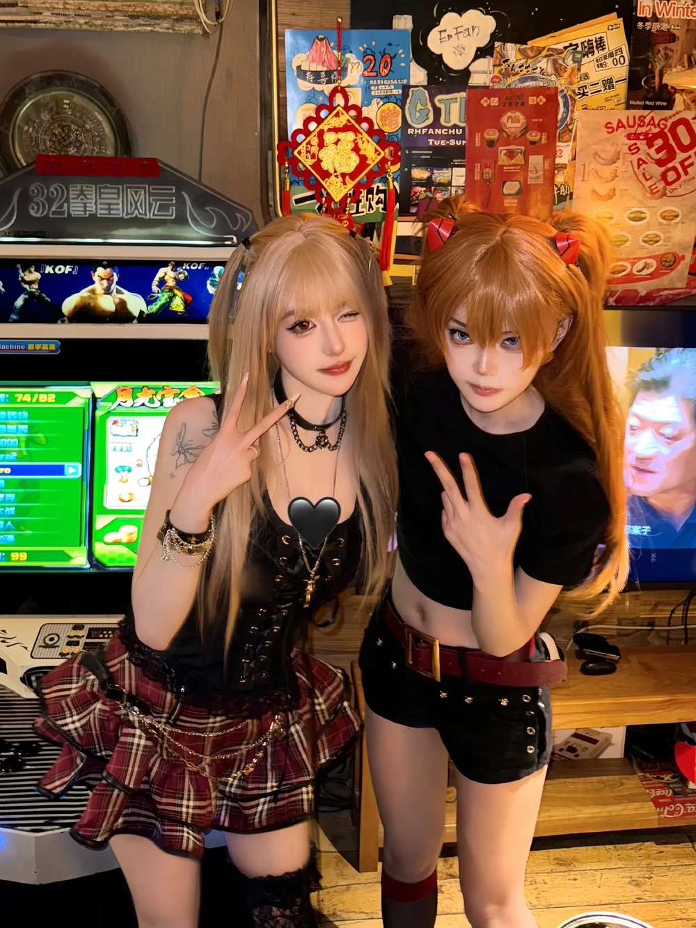 hình ảnh misa cosplay phong cách đặc biệt
