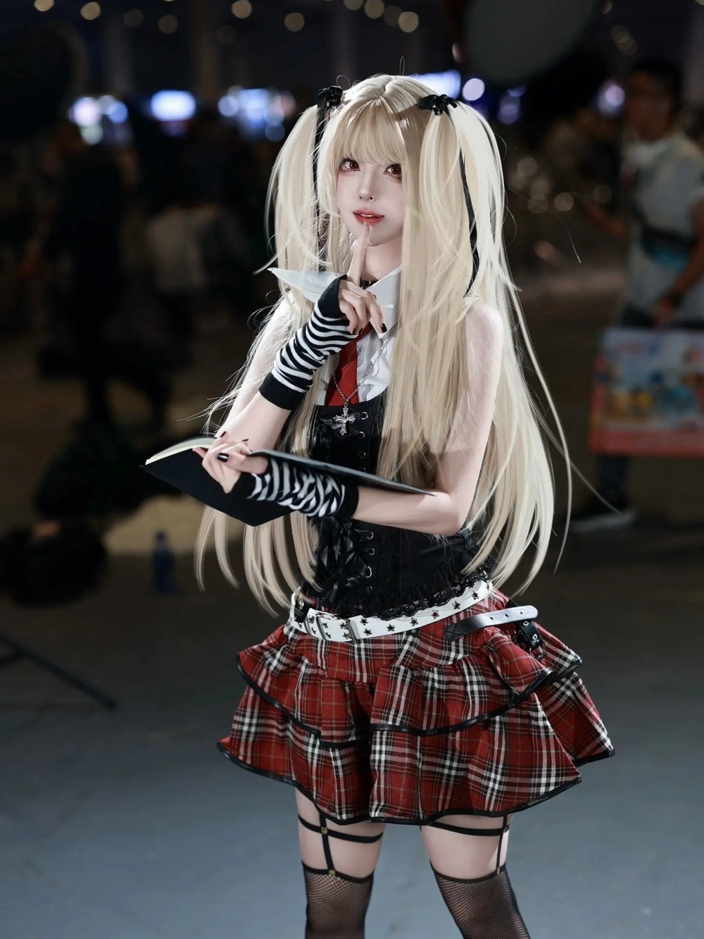 misa cosplay death note nhân vật