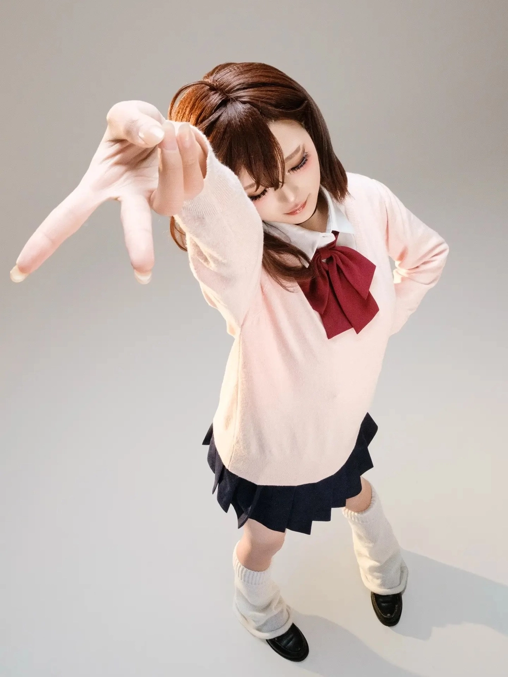 Momo Ayase anime cosplay