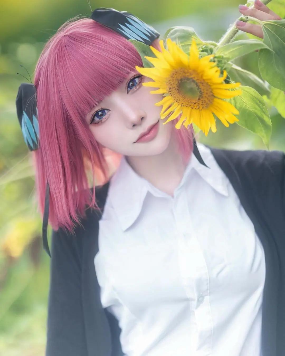 cosplay Nino Nakano dễ thương và quyến rũ