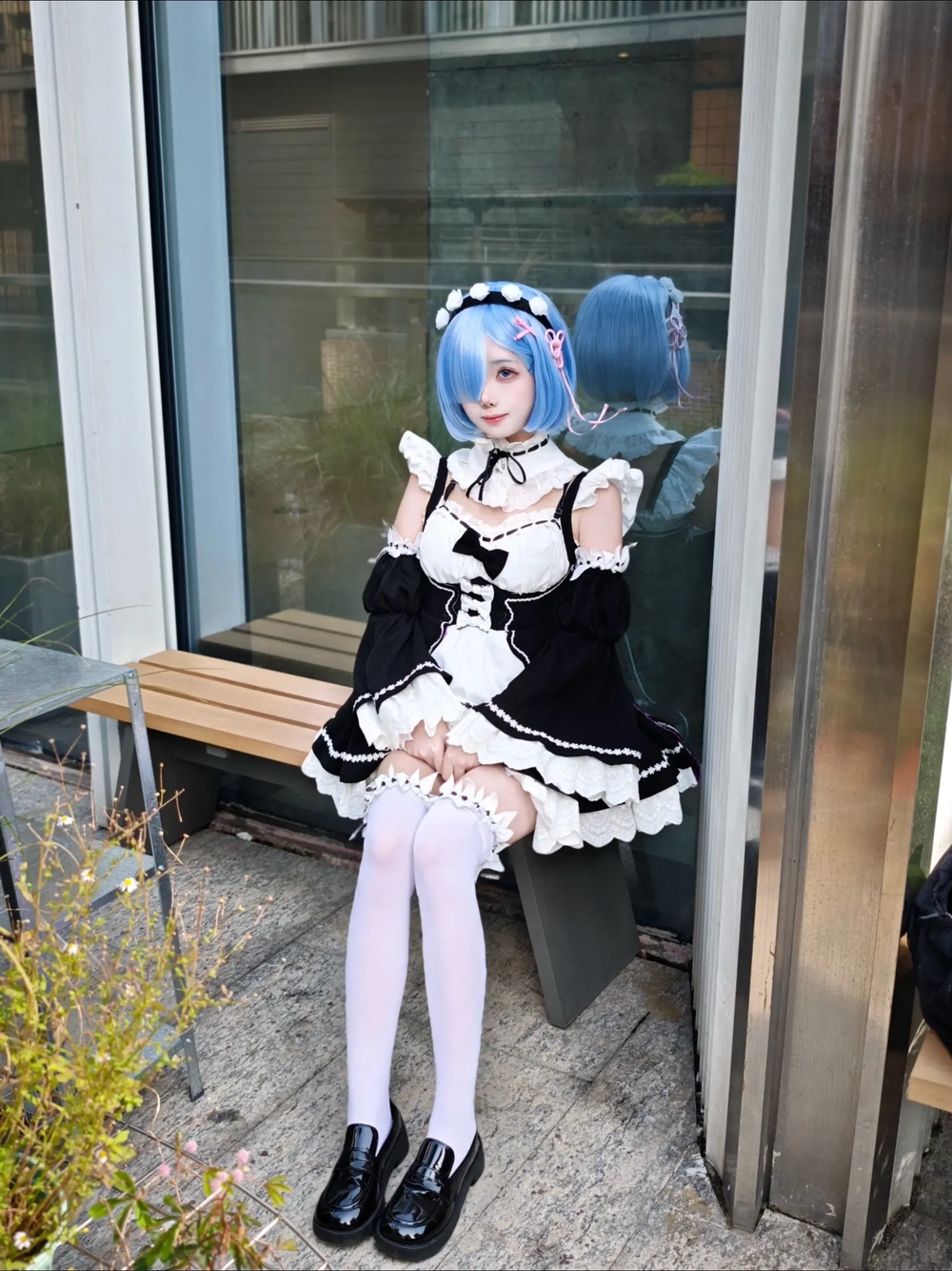 Hình ảnh Rem cosplay dễ thương