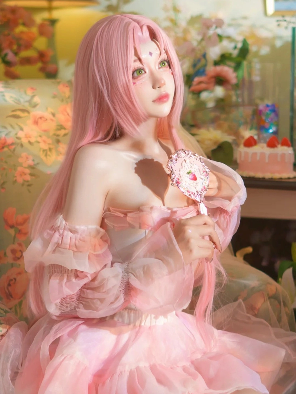 cosplay nhân vật nữ sakura trong naruto