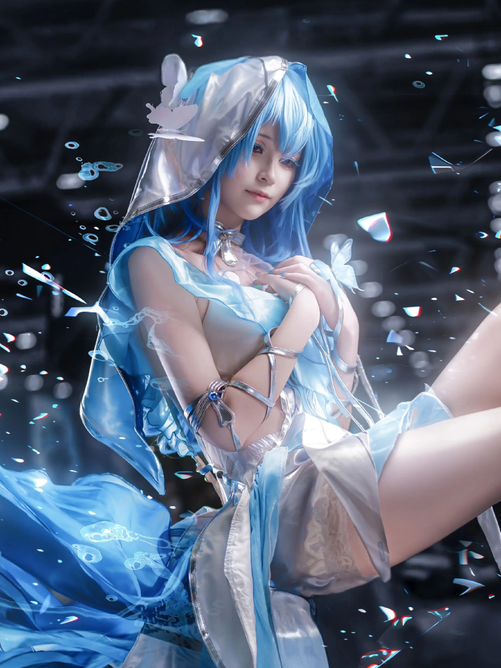 ảnh WuWa cosplay nhân vật Shorekeeper