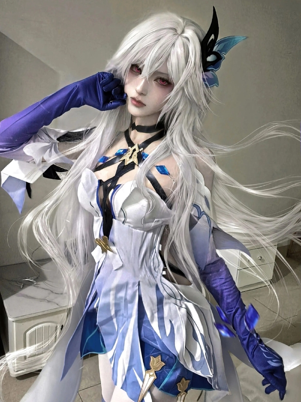 skirk cosplay ánh sáng đẹp