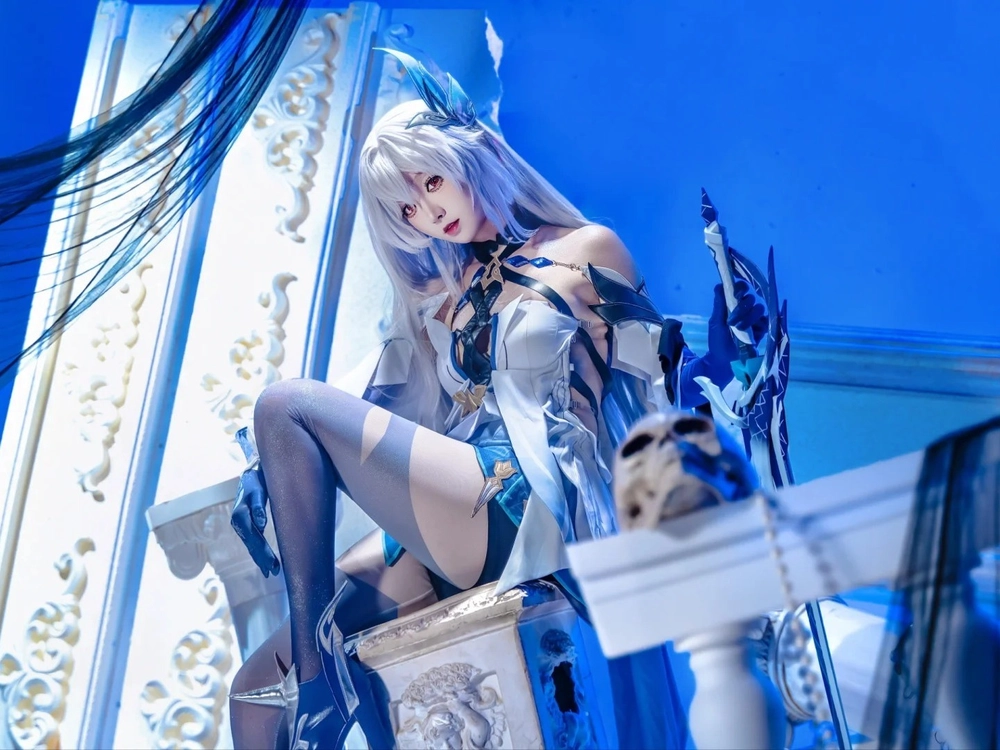 cosplay skirk genshin