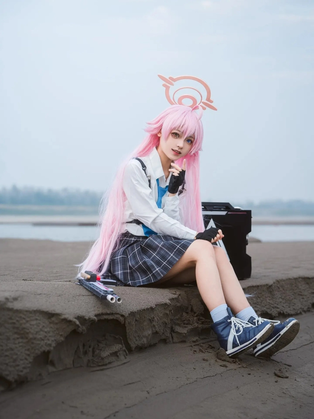 Ảnh Blue Archive cosplay Takanashi