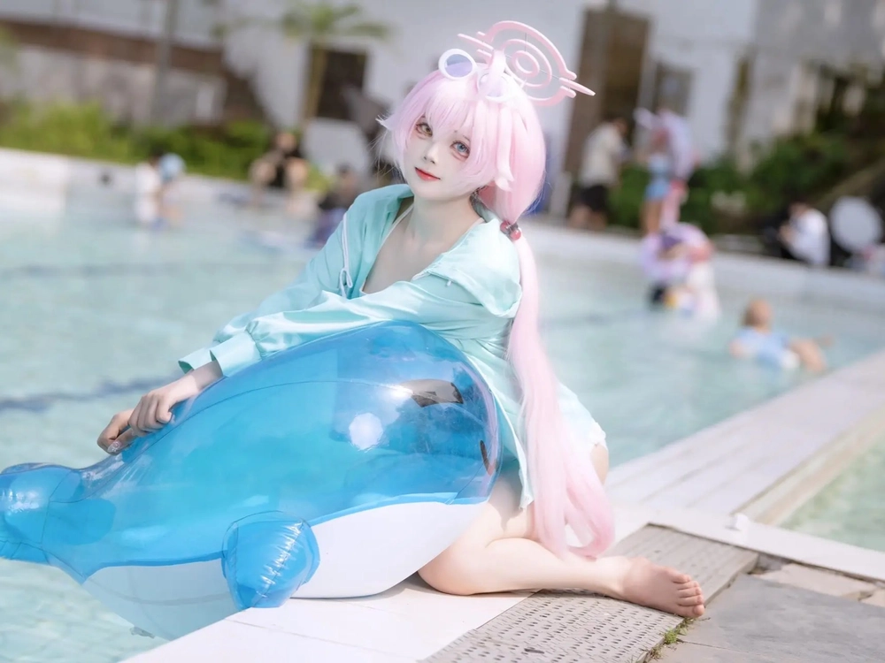 Hình Hoshino cosplay character