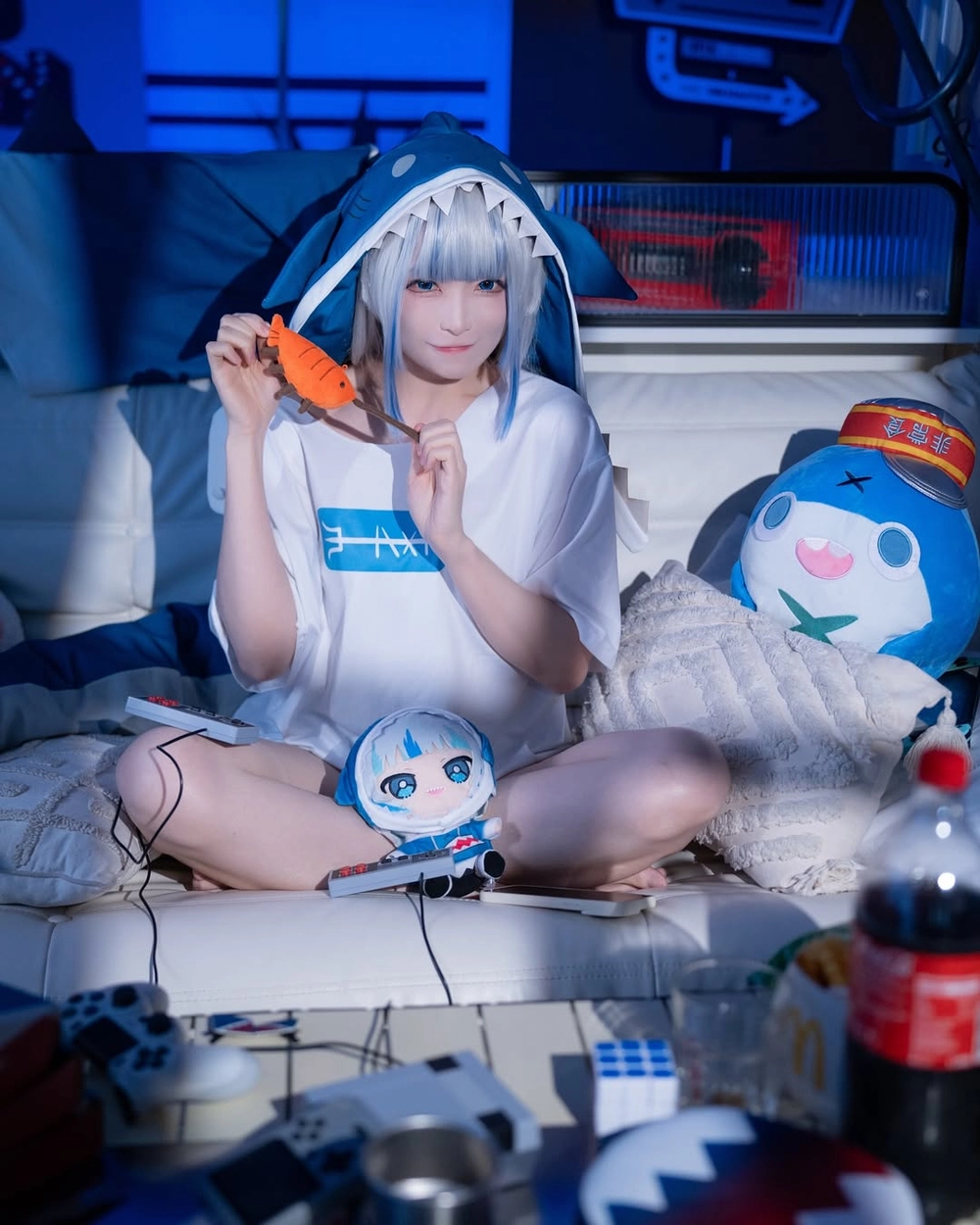 yaoyaoqwq gawr gura cosplay 12