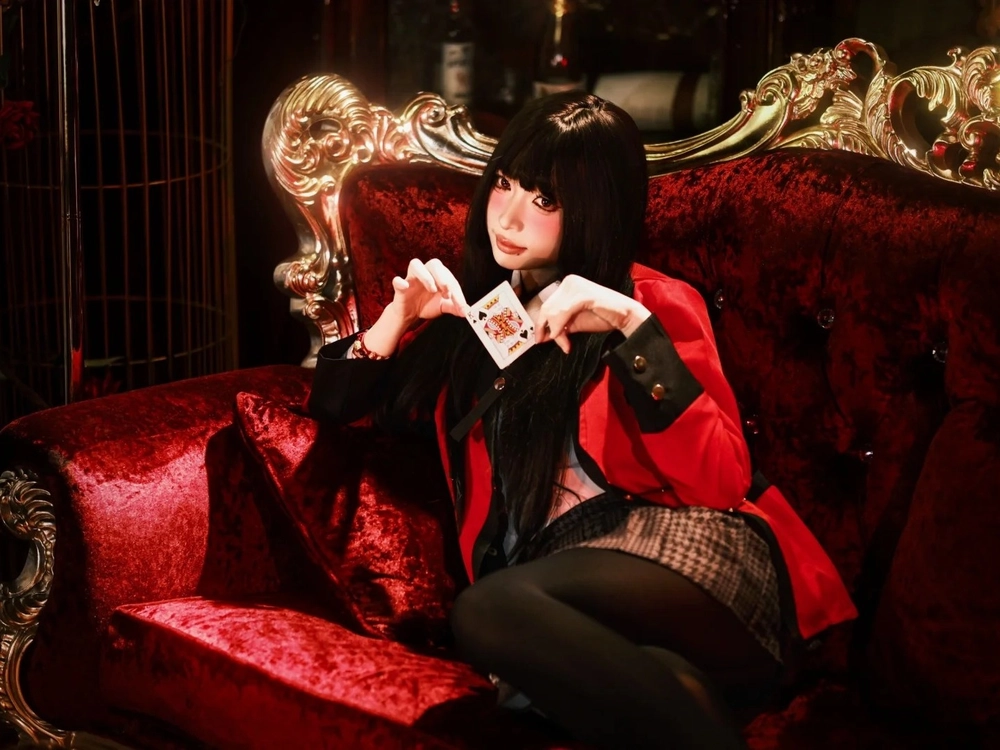 ảnh Yumeko cosplay tư thế chiến thắng