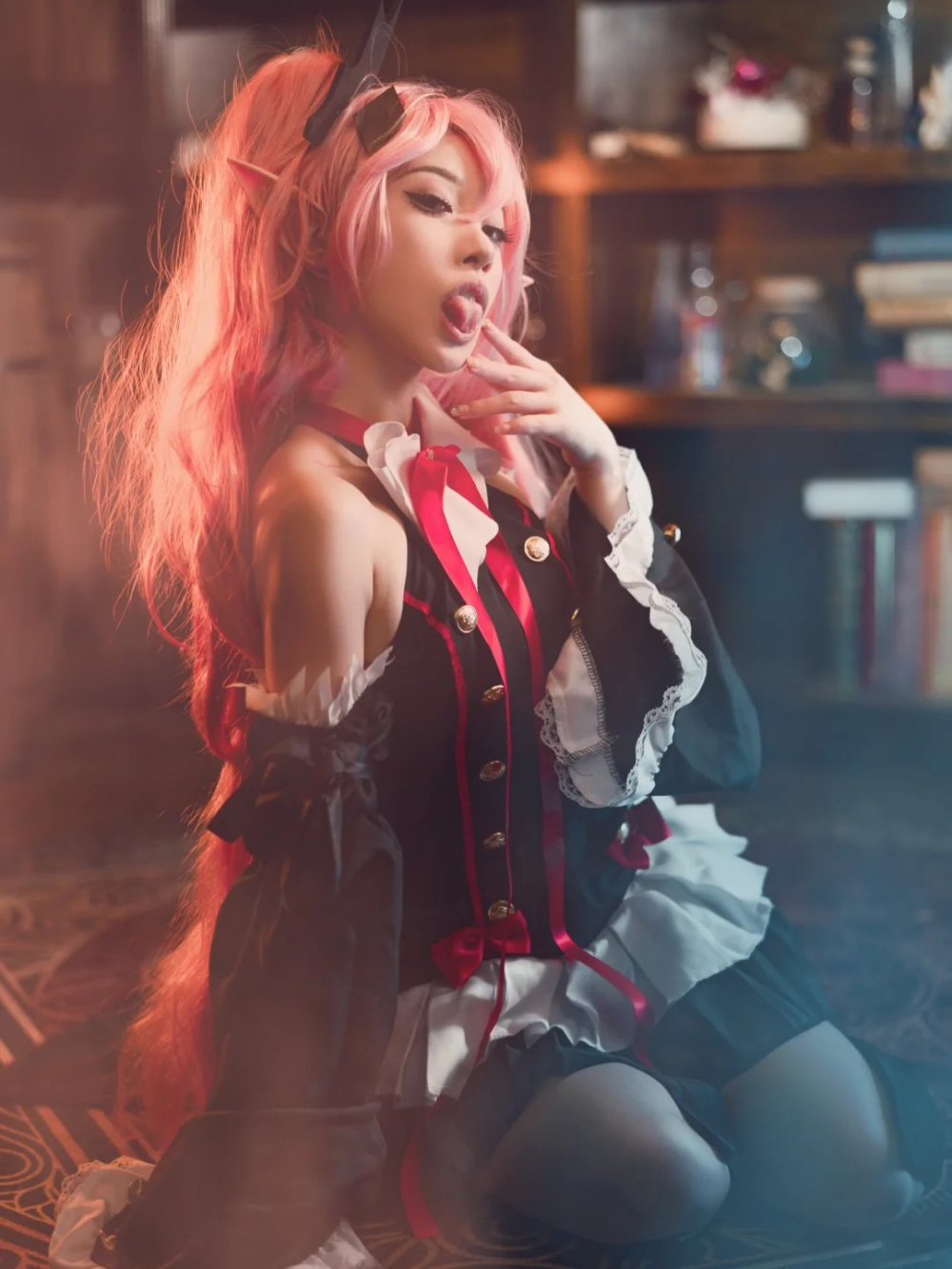 Krul Tepes cosplay ngoài trời