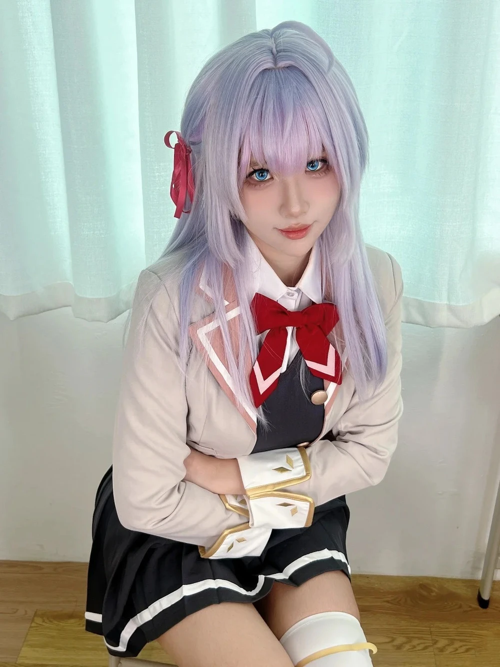 ảnh cosplay arya bàn bên 11