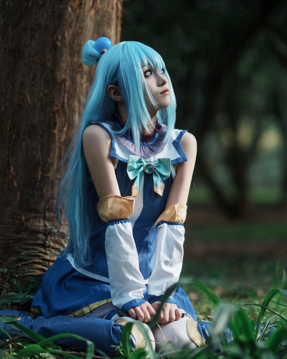cosplay aqua konosuba chân thật