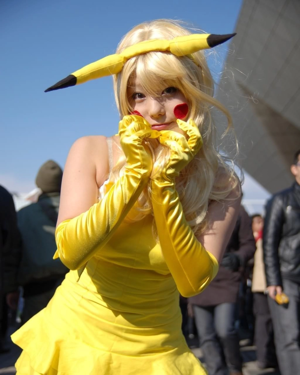 cosplay pikachu đáng yêu