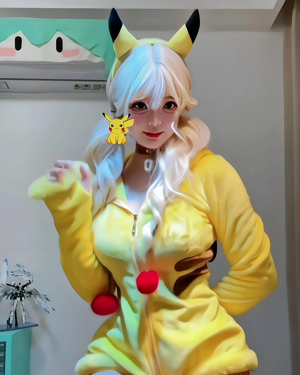 cosplay pikachu phiên bản nữ