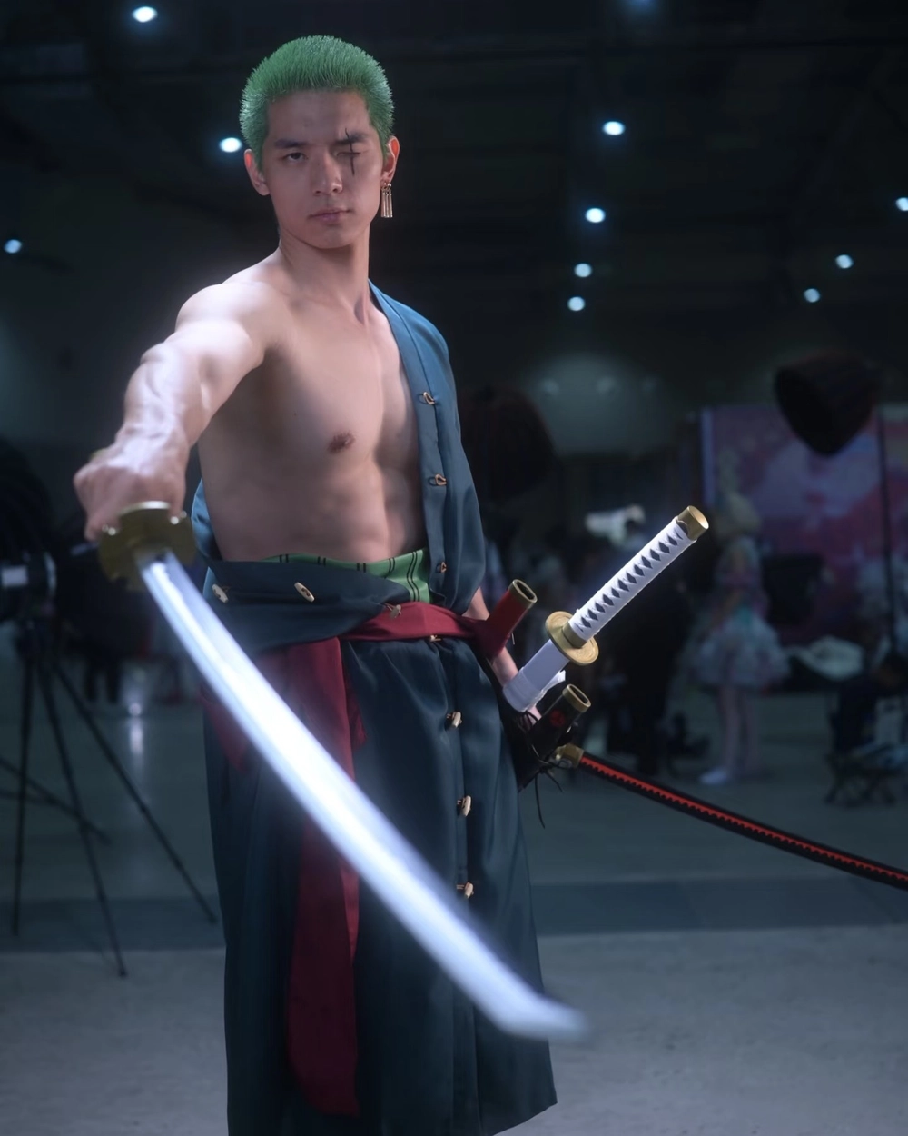 zoro cosplay chuẩn one piece