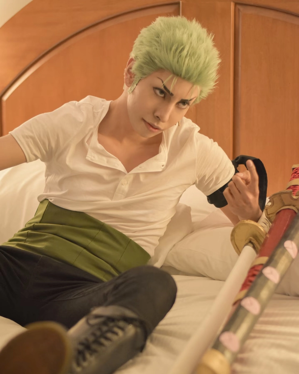 ảnh zoro cosplay cool ngầu