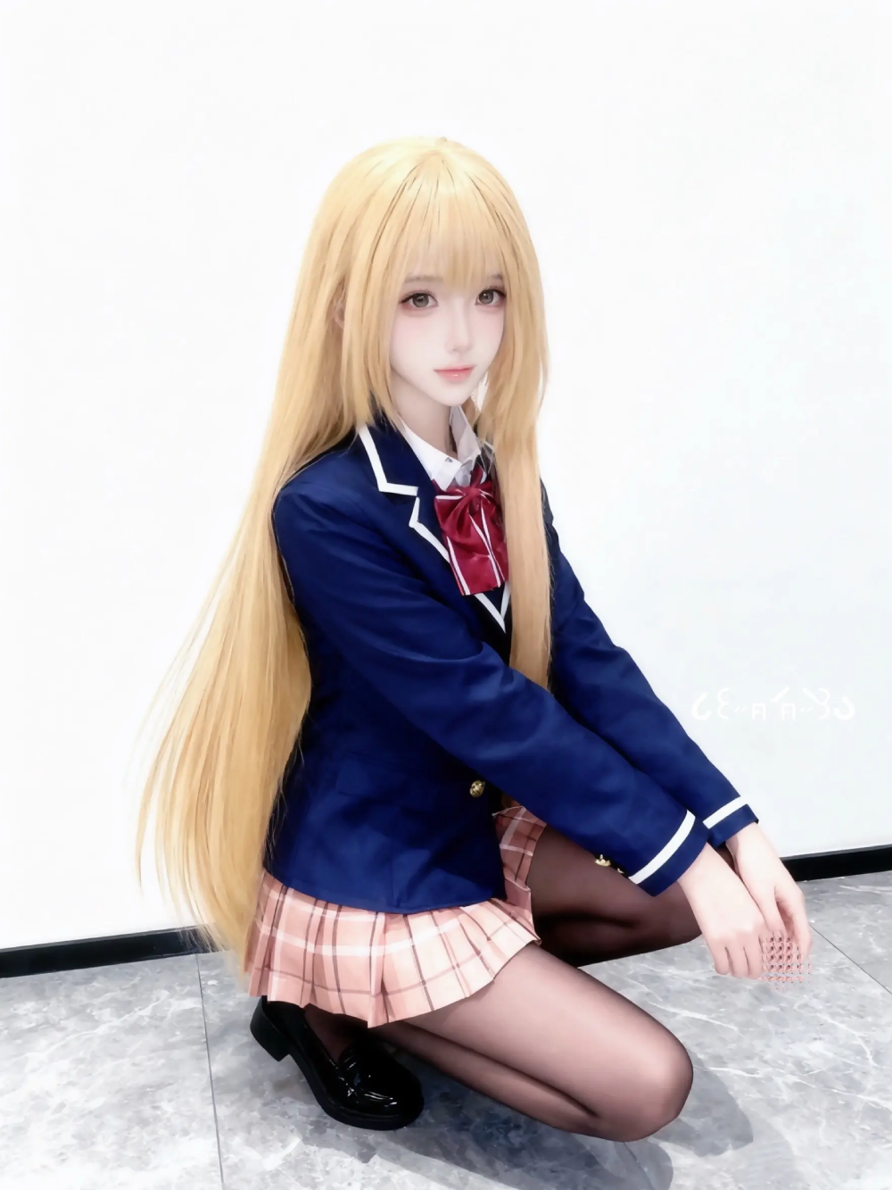 cosplay mahiru shiina đáng yêu như búp bê