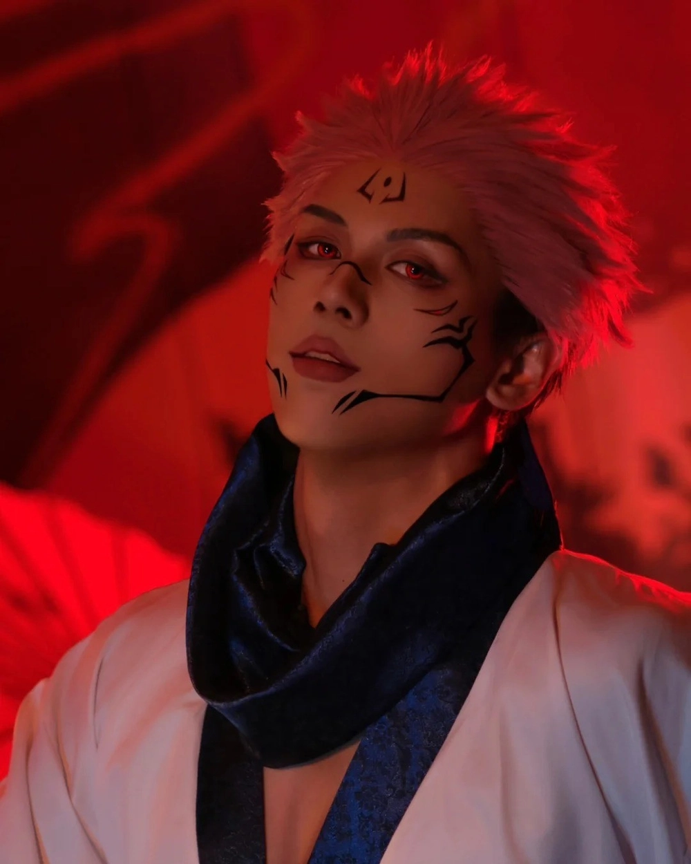 cosplay anime sukuna thần thái ác quỷ