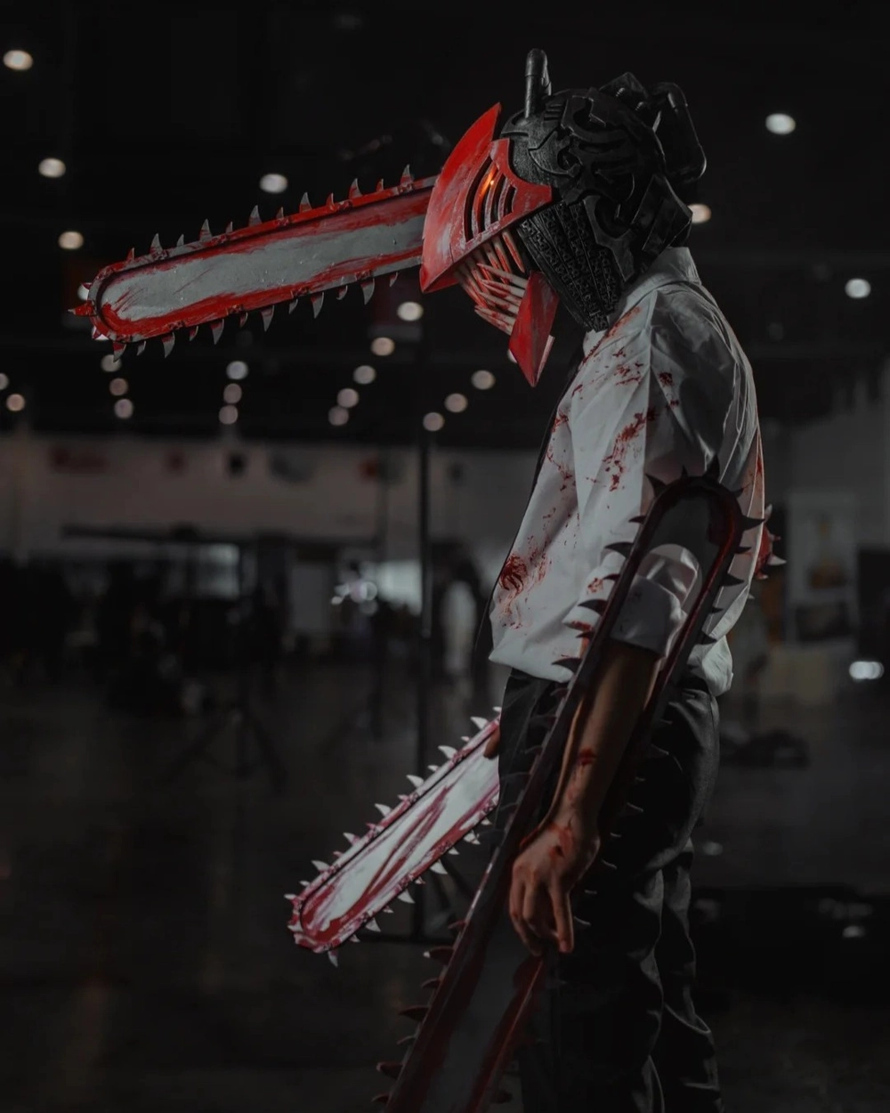 ảnh chainsaw man cosplay chân thực