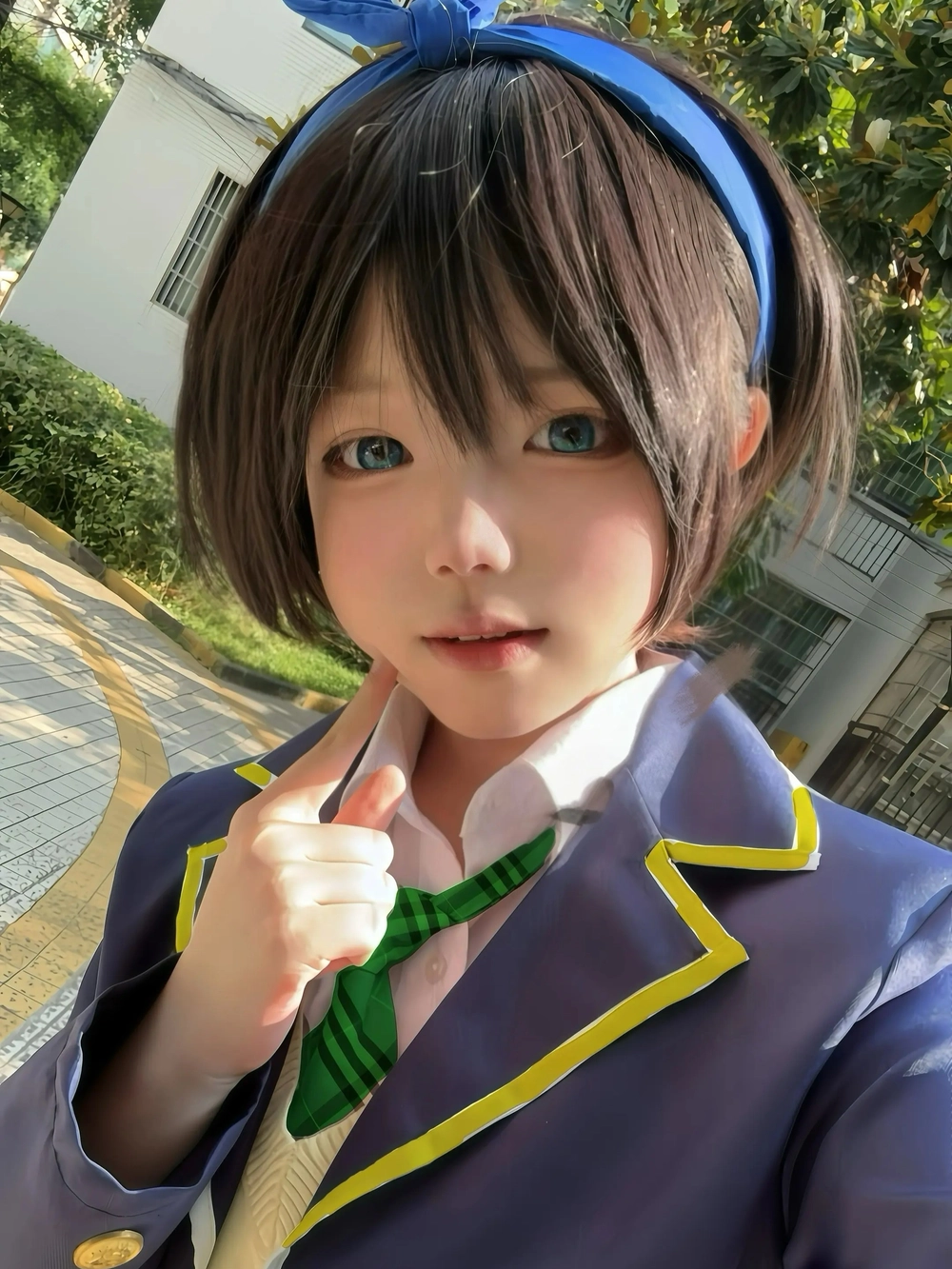 ảnh cosplay ruka sarashina nền sáng