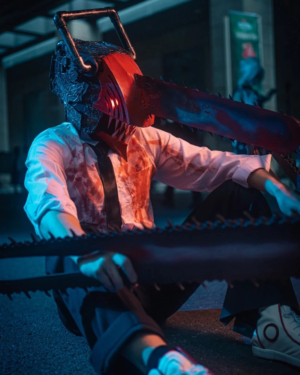 chainsaw man cosplay cực kỳ ngầu