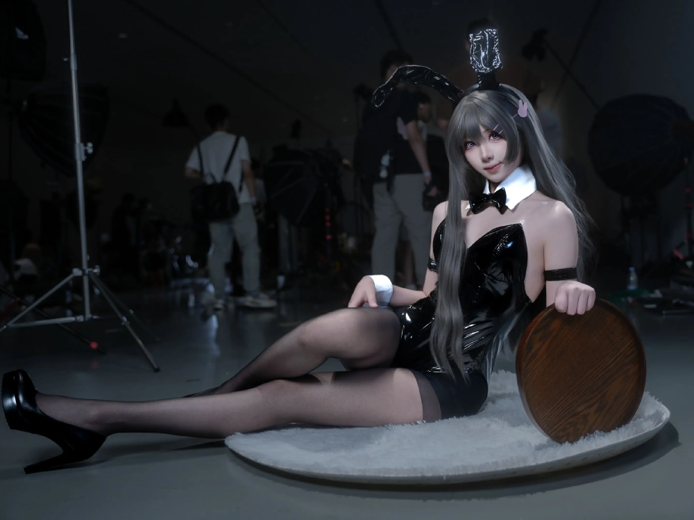 mai sakurajima cosplay váy đen