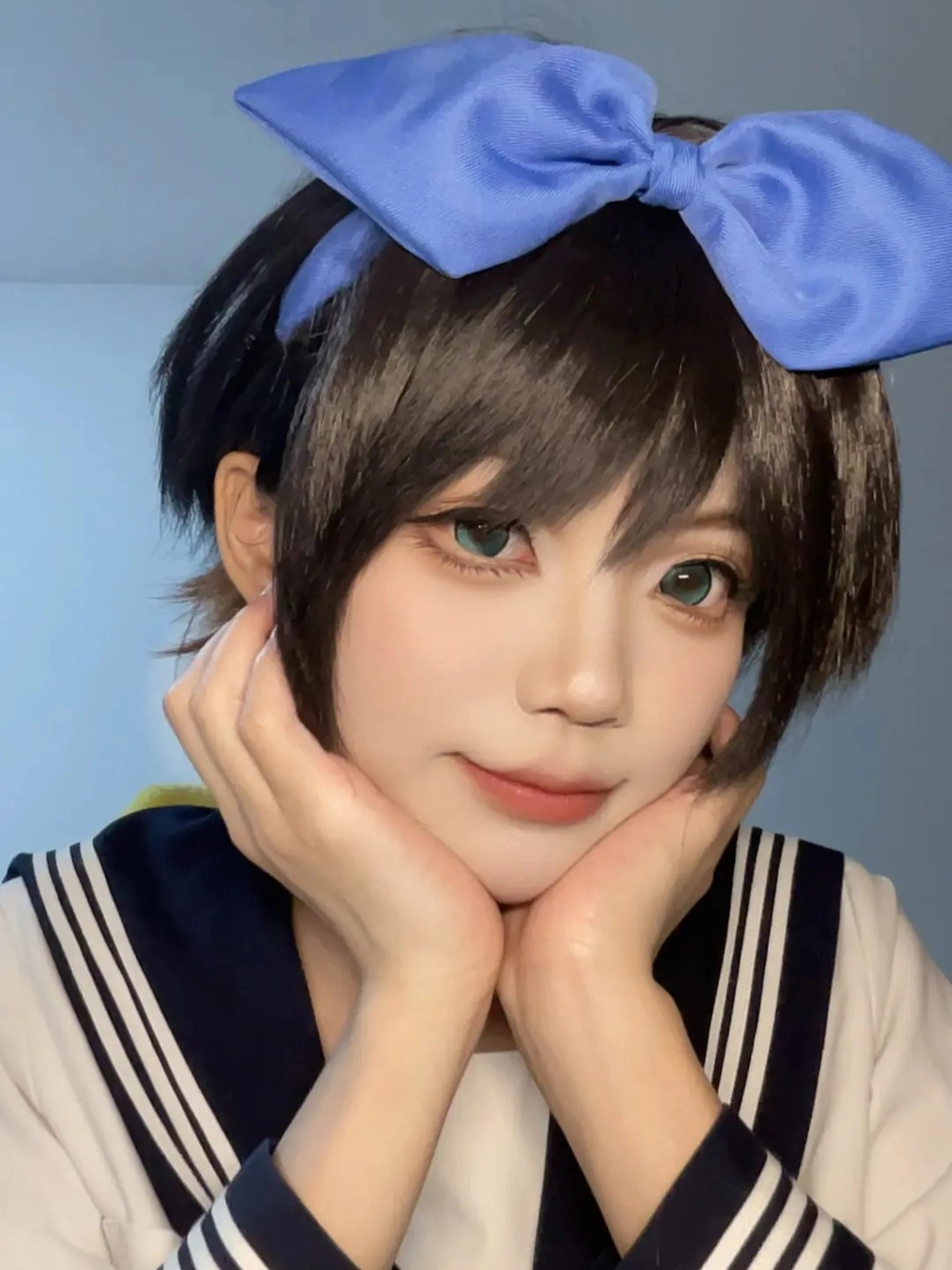 ruka sarashina cosplay đứng ngoài nắng