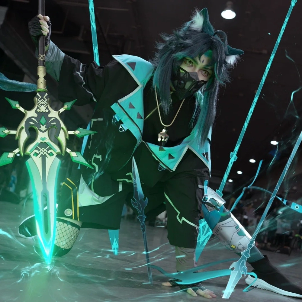 xiao cosplay ngoài trời