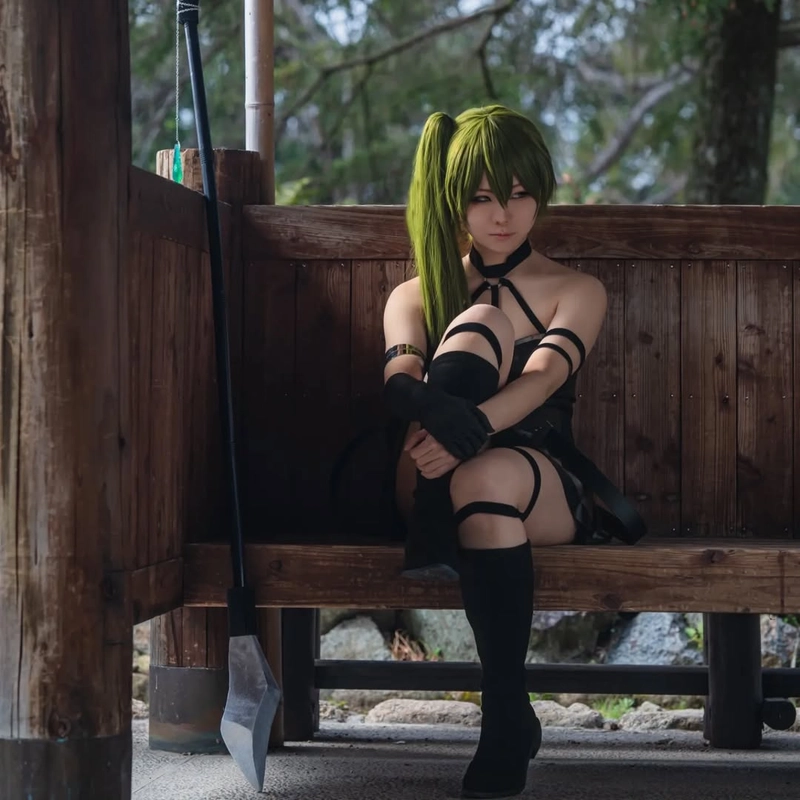 Ubel Ảnh cosplay cực hài hước và vui nhộn