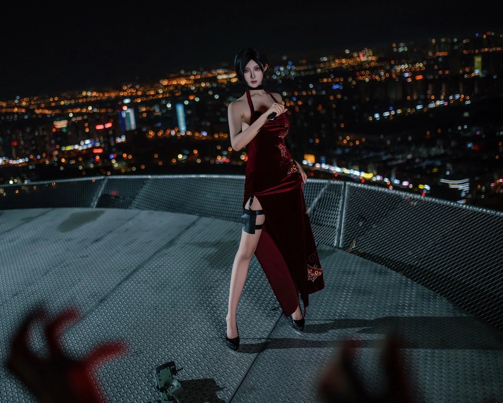 ada wong cosplay nặng chất nhân vật