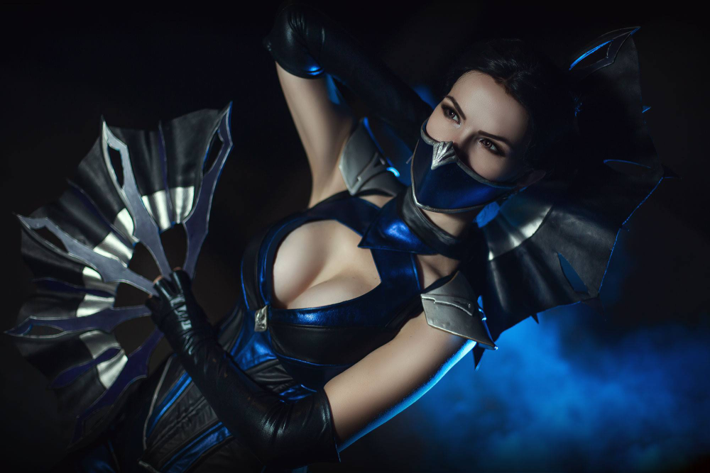 ảnh cosplay kitana full trang phục
