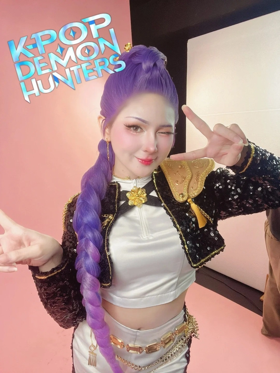 ảnh cosplay rumi phong cách kpop