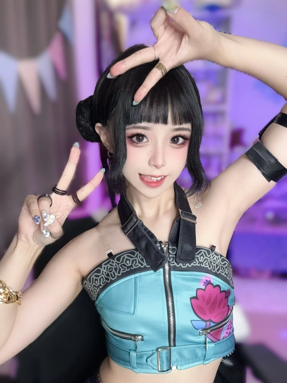 ảnh zoey cosplay phong thái