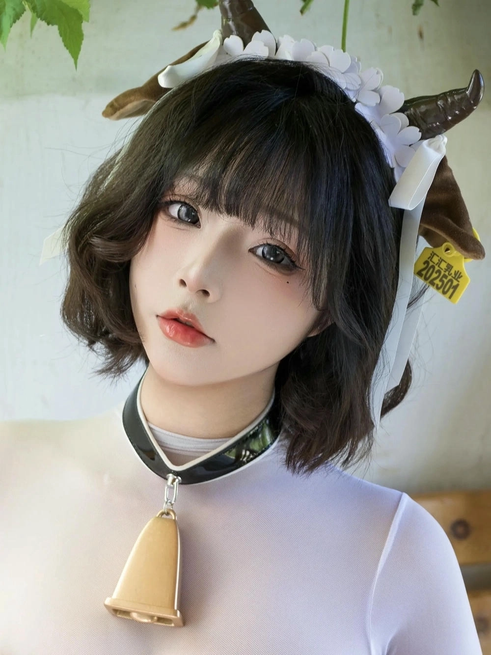 cosplay bò sữa phong cách