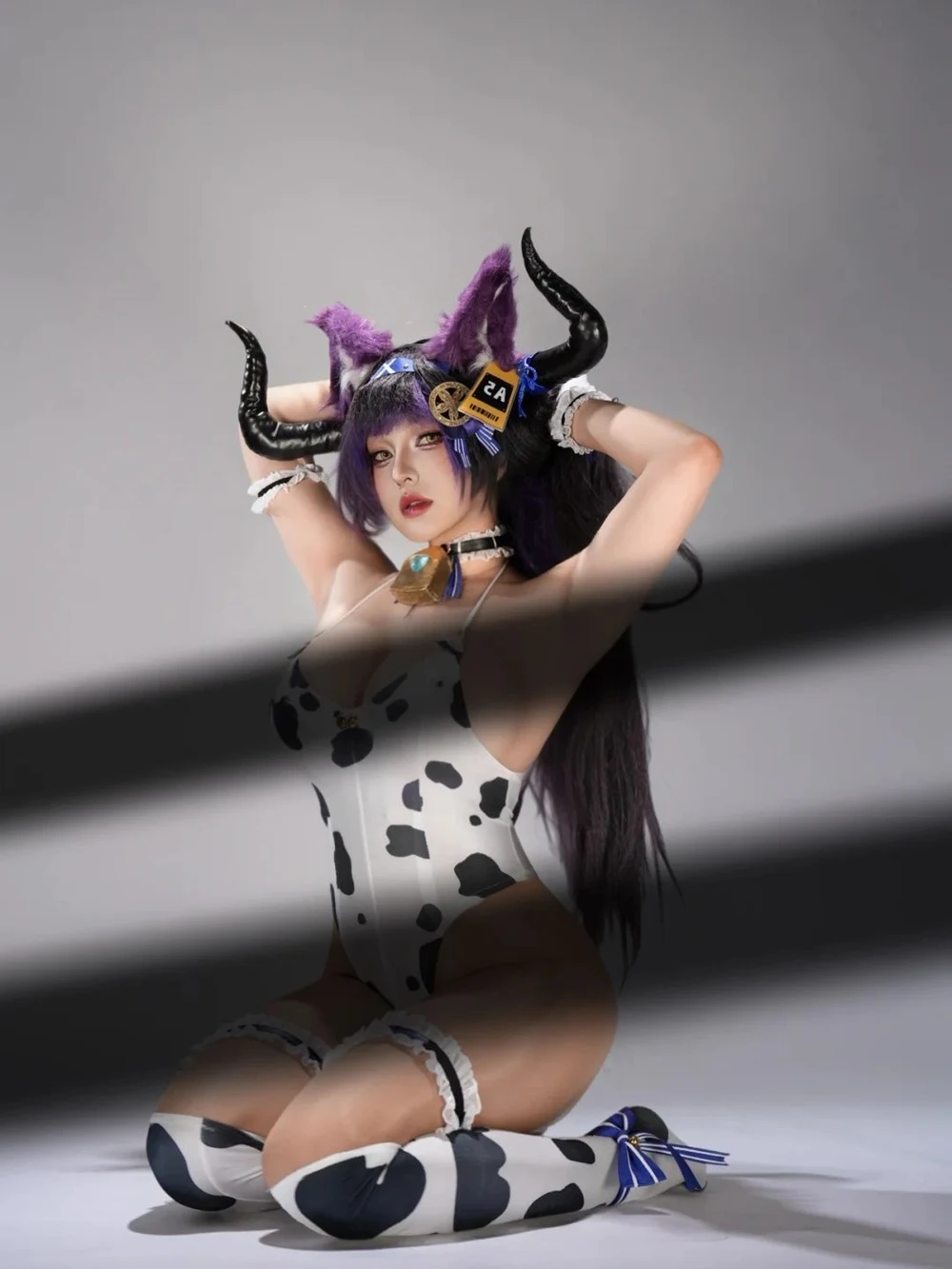 gái cosplay bò sữa 10