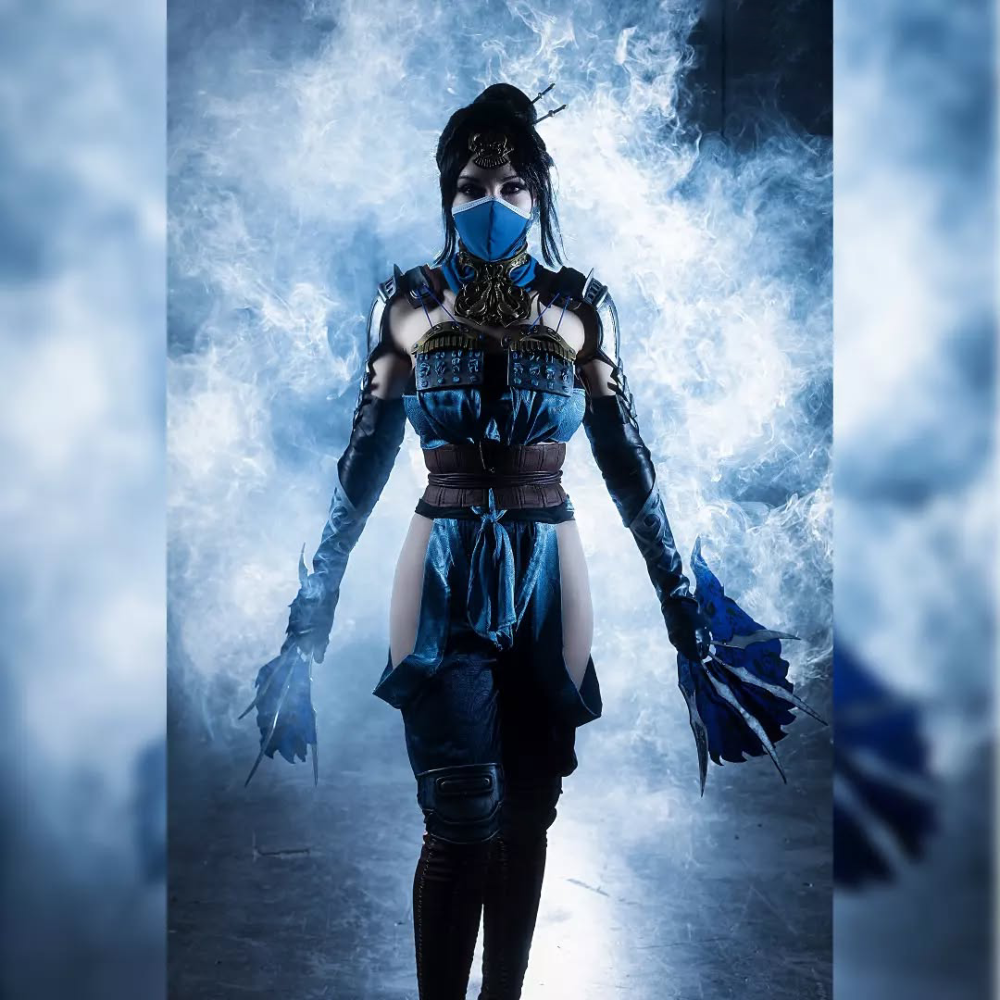 hình kitana cosplay full body