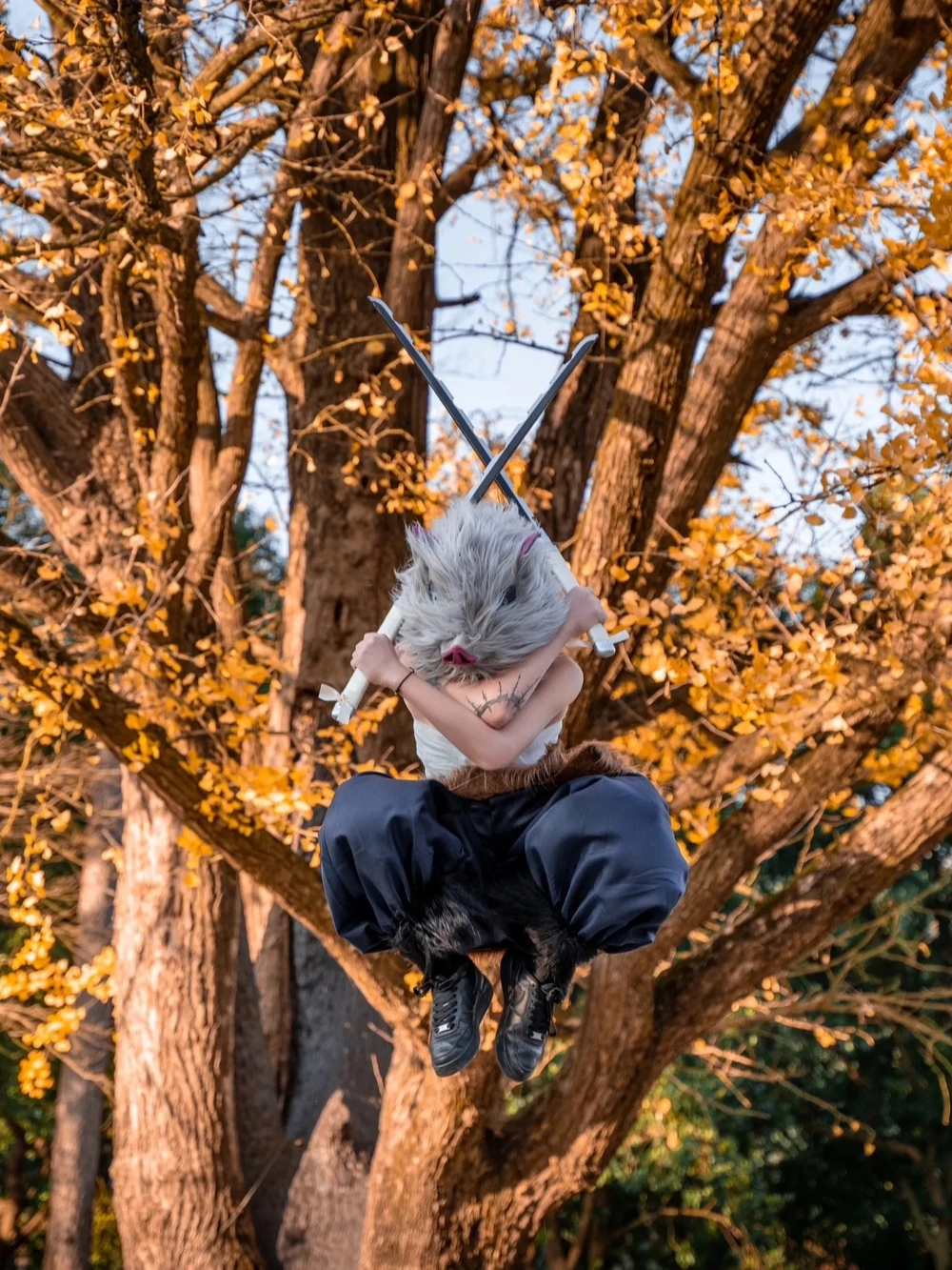 inosuke cosplay tạo hình chiến binh