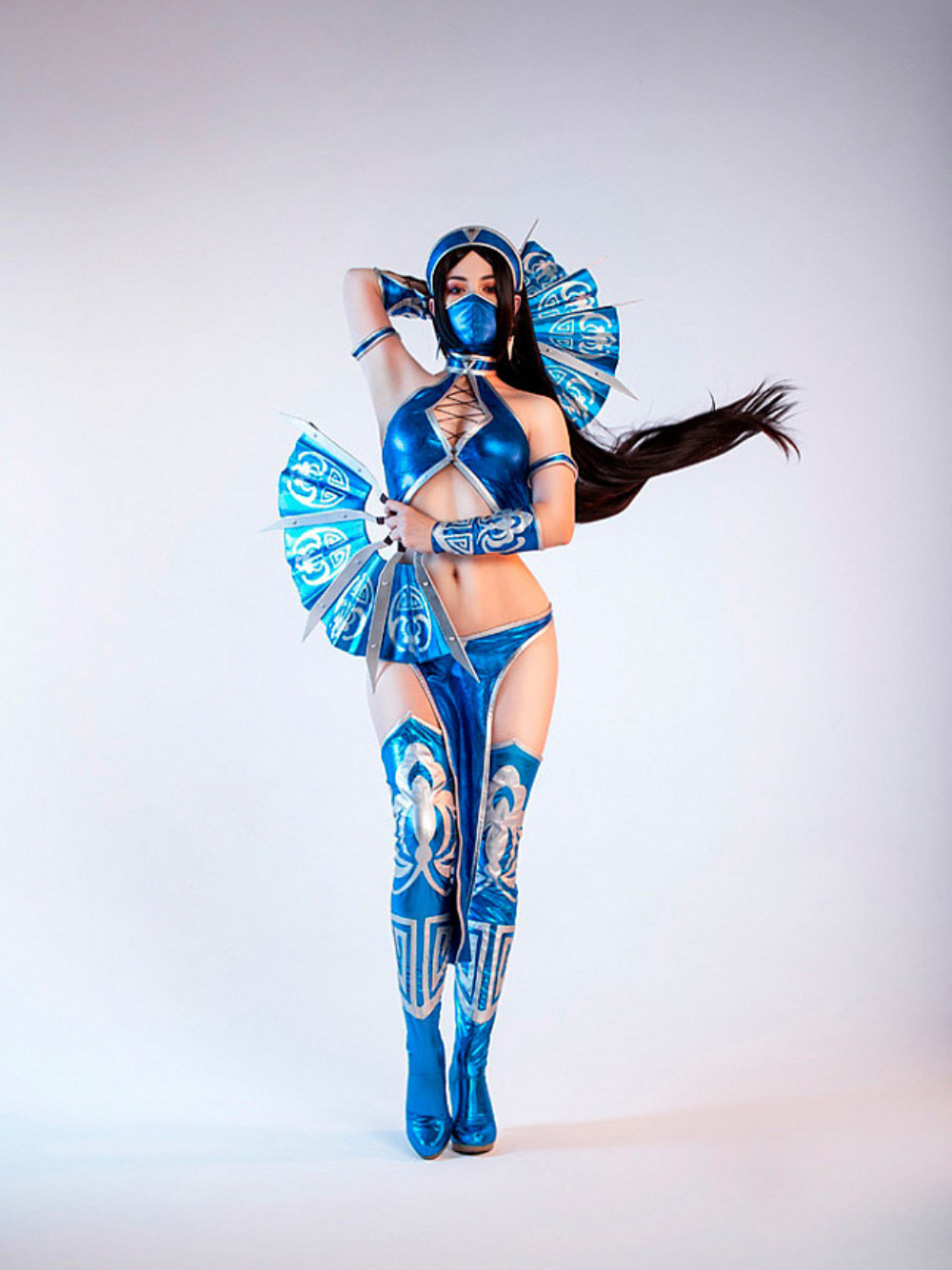 kitana cosplay tạo hình ấn tượng