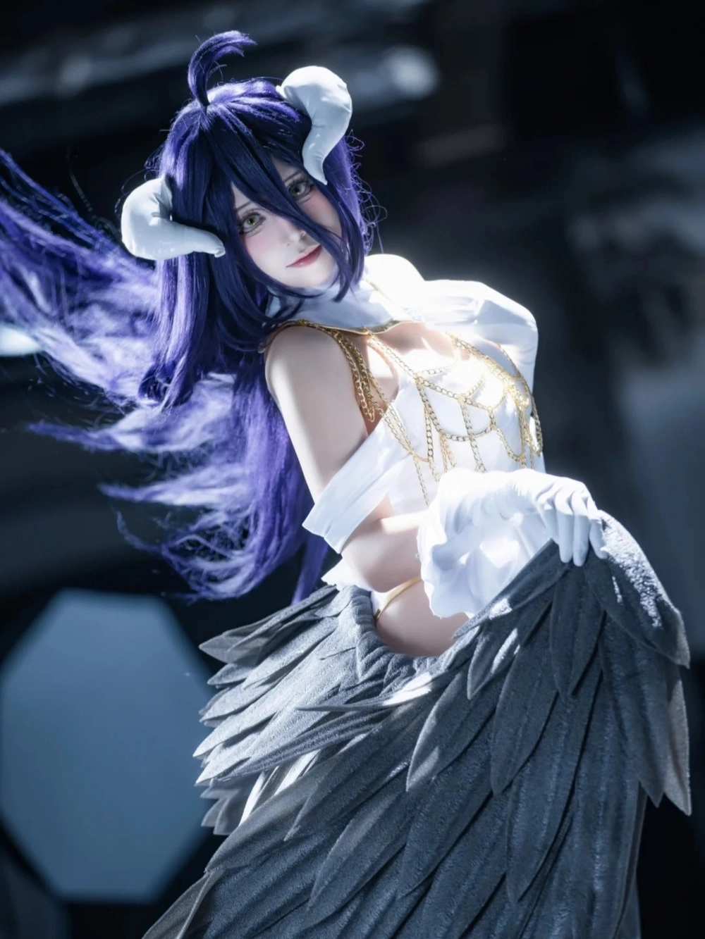 albedo overlord cosplay ấn tượng