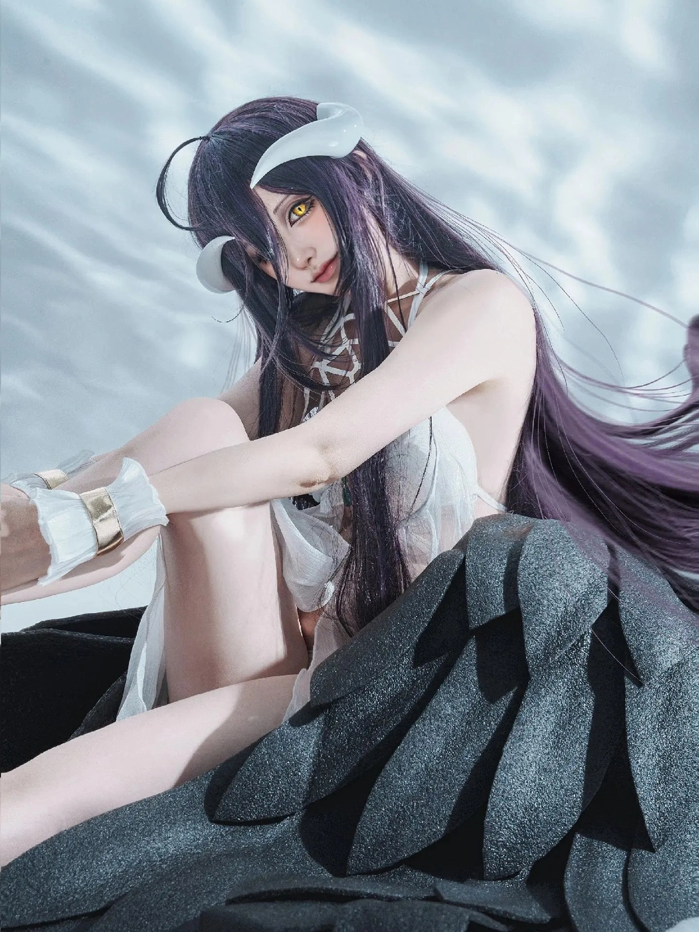 albedo overlord cosplay ngoài trời nghệ thuật