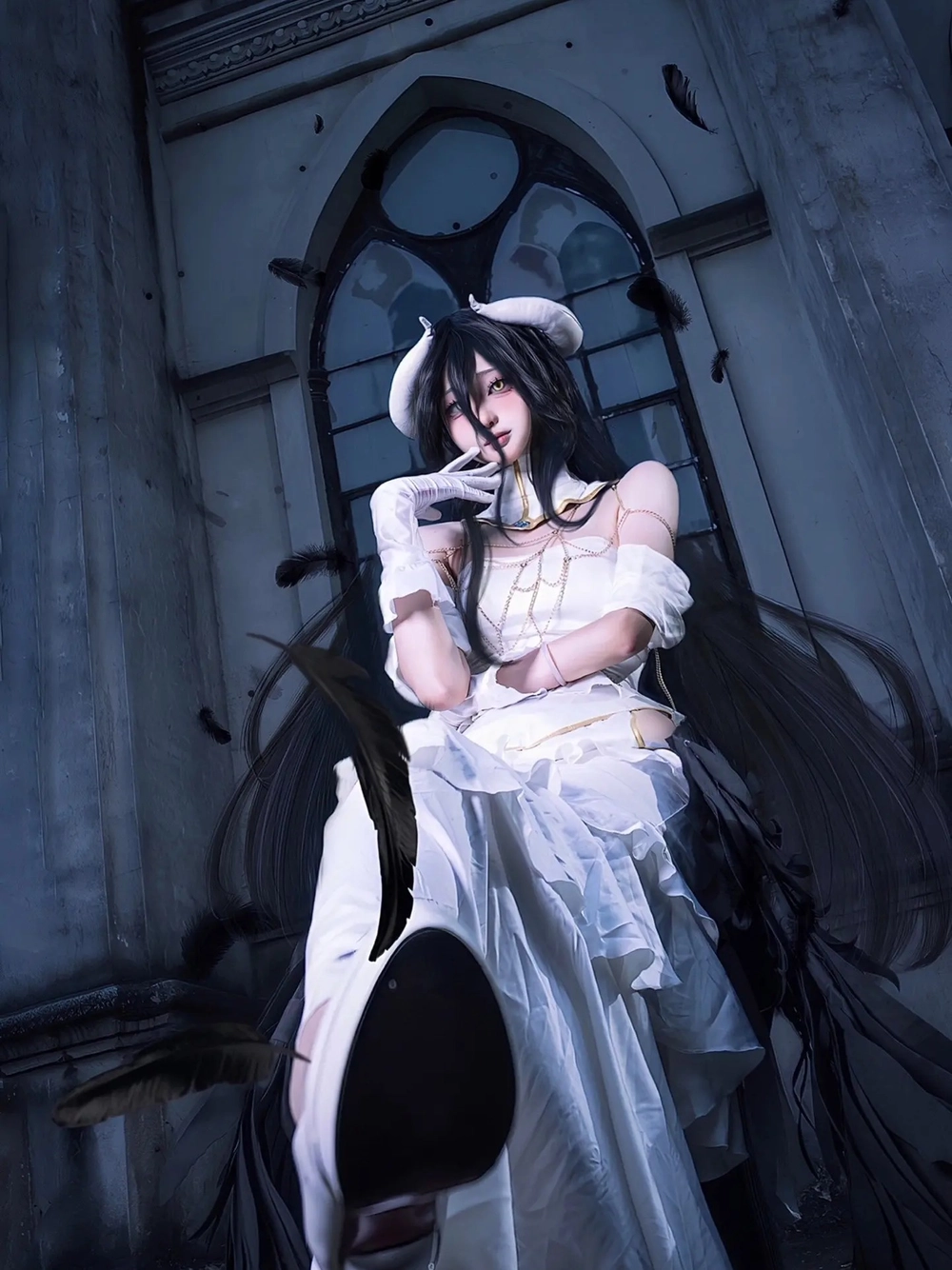albedo overlord cosplay phong cách gợi cảm