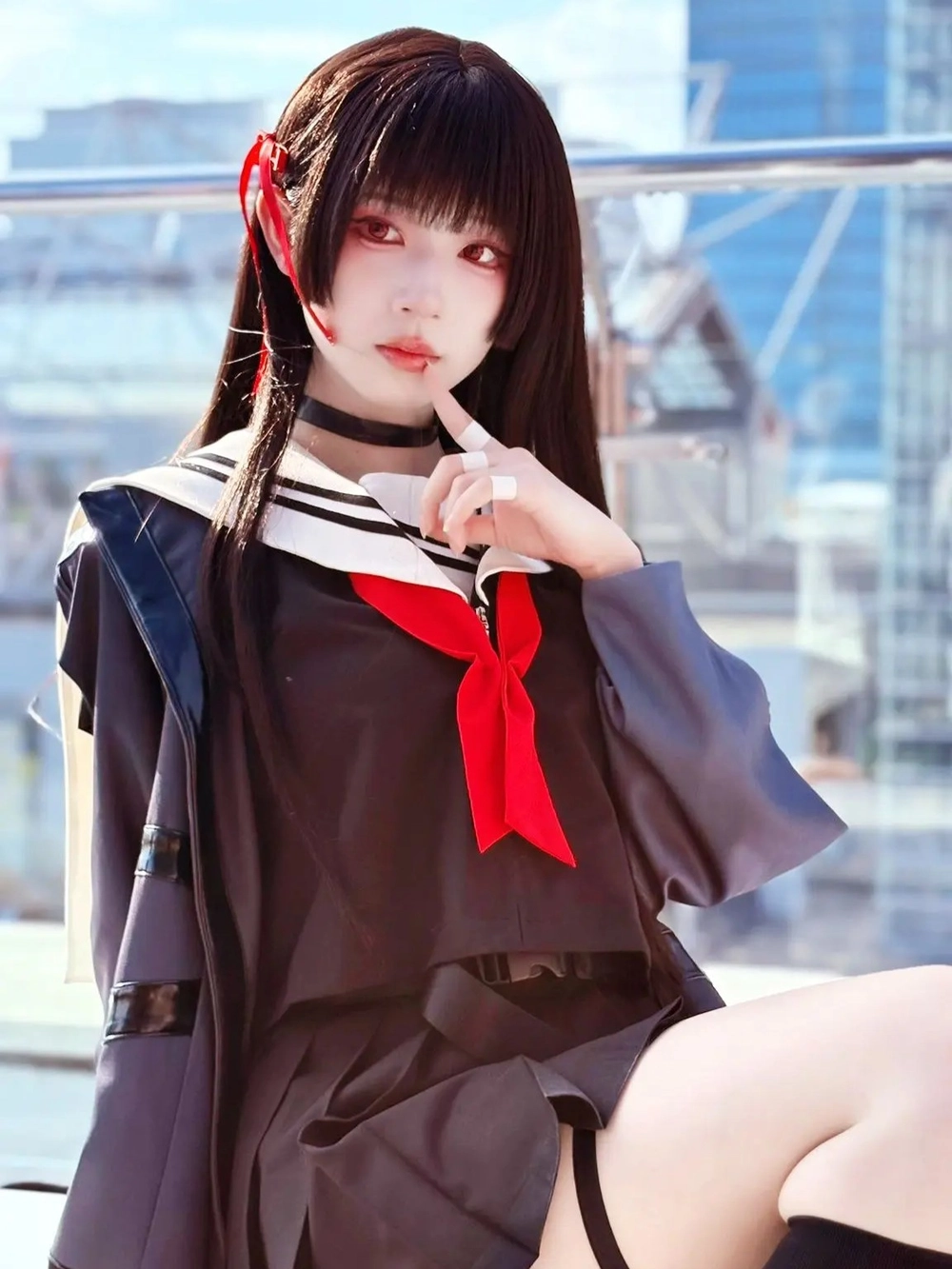 chisa wuwa cosplay tạo dáng chuyên nghiệp