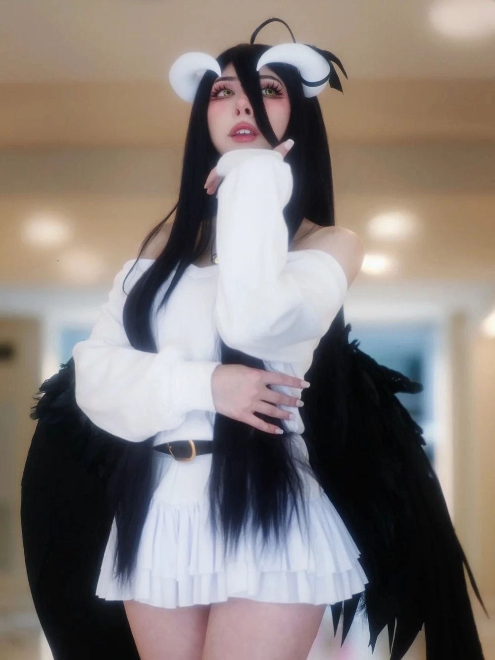 coser xinh albedo cosplay chuẩn nhân vật