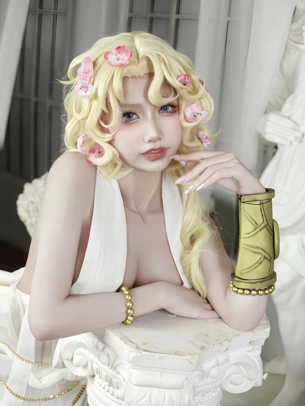cosplay aphrodite phiên bản nữ thần