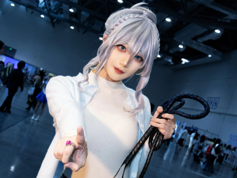 hình Mifuyu Yukino cosplay sắc nét